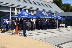 zaproszeni goście oraz Komendant wojewódzki Policji w Łodzi i kierownictwo kutnowskiej policji.