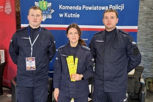 Policjanci podczas Wielkiej Orkiestry Świątecznej Pomocy