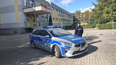 Wzmożone patrole Policji w rejonach szkół w powiecie kutnowskim